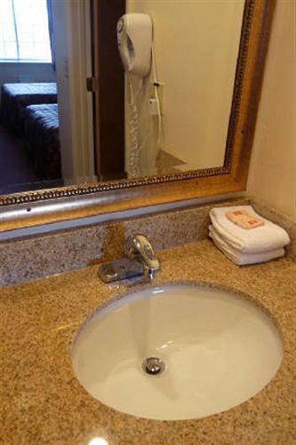 Red Carpet Inn Albany Ngoại thất bức ảnh